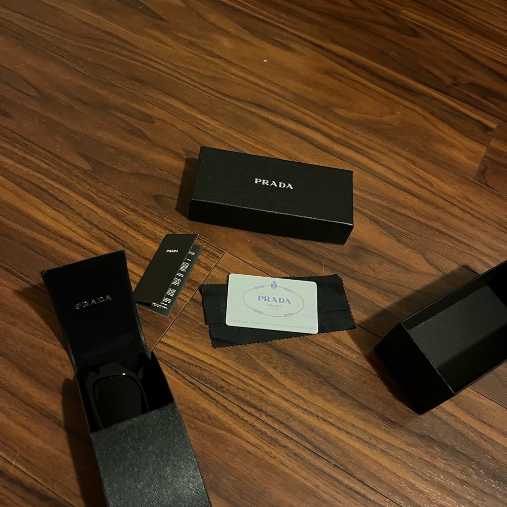 Prada Black Sunglasses Accessories - Picture 2 of 6